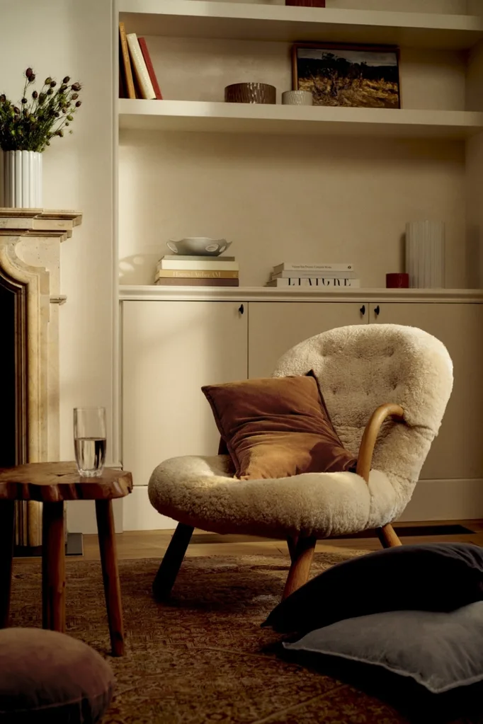 Winter living room