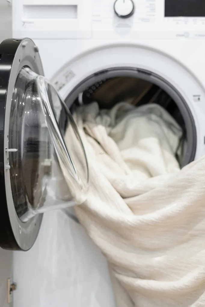 Washing your bed linen, pillowcases and sheets can be such a tedious task. First, you have to strip the bed, carry everything into your laundry, and then start on the washing itself. By the time you've done all that, let's face it, you're exhausted. But what if there was a way to make the whole process easier and more efficient? We're all ears. How to wash your sheets easily You need to start washing your sheets first thing in the morning. Save the lawn mowing for the afternoon and whip out a laundry basket instead.