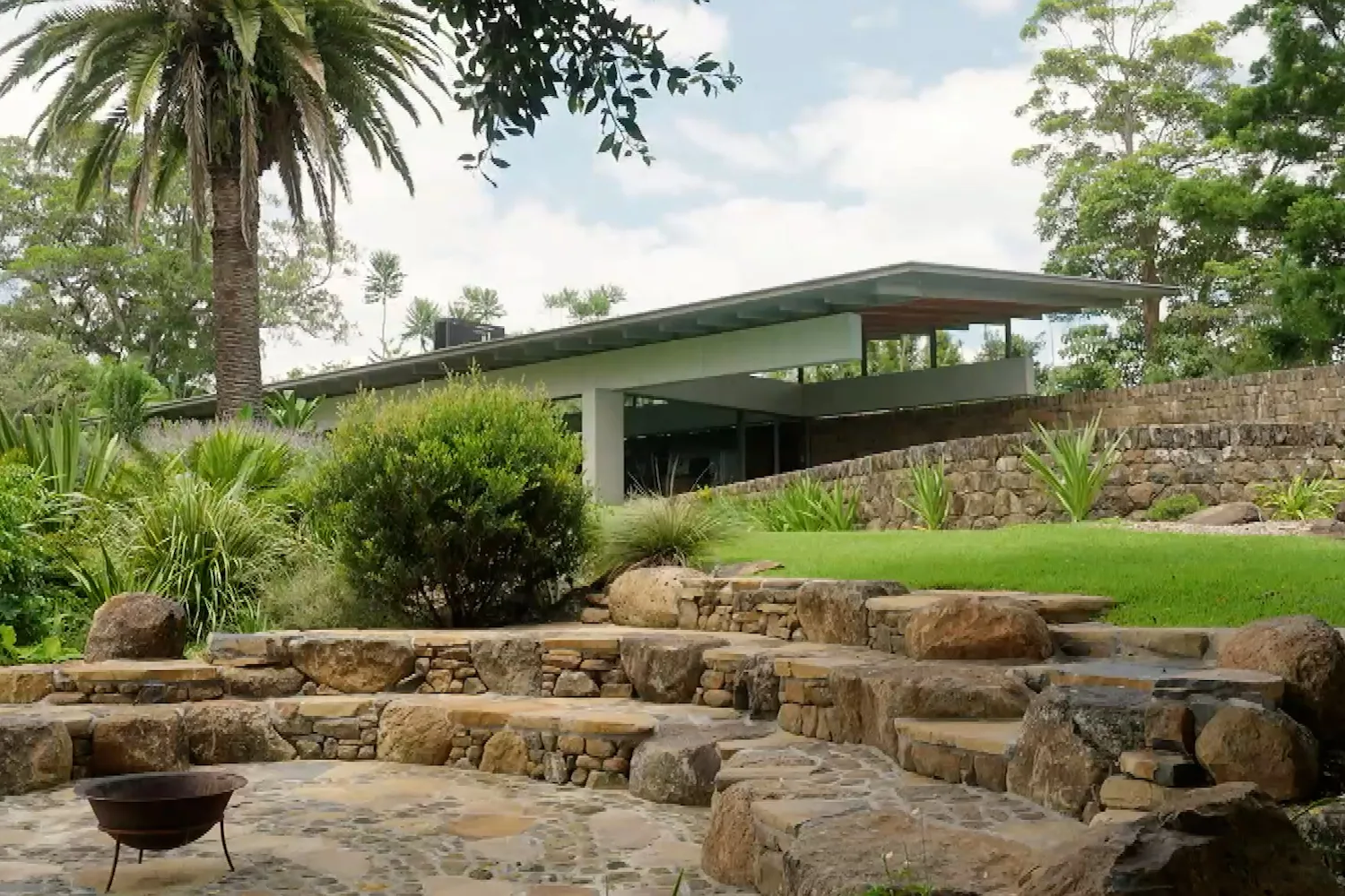 Joh visits an architectural marvel tucked away in the Byron hinterland