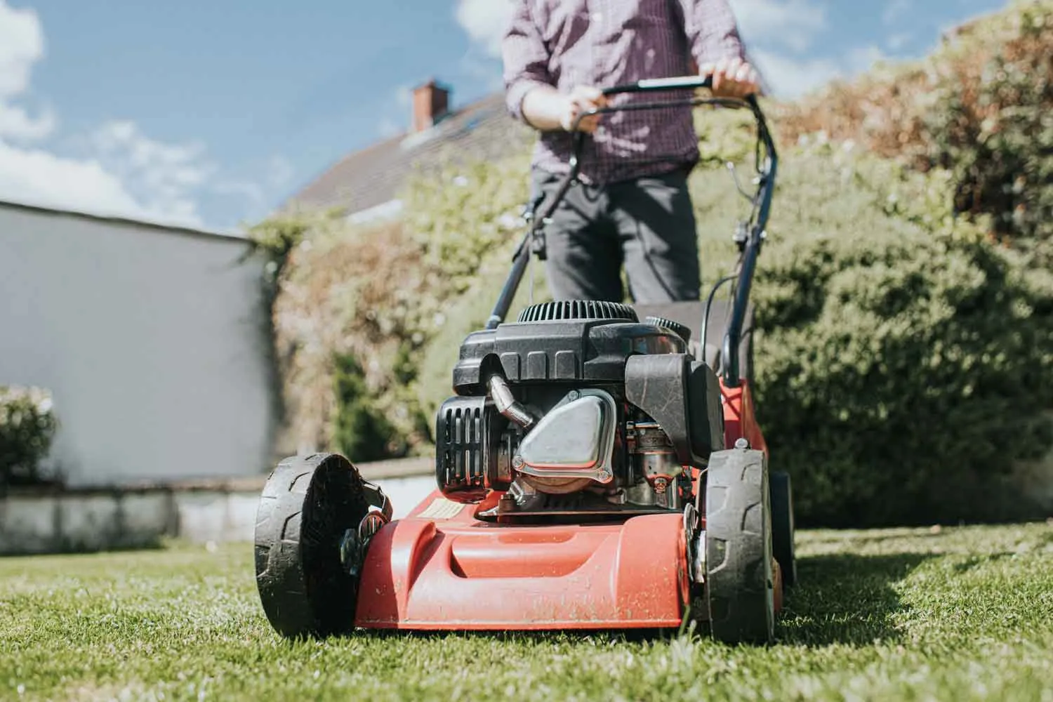What are the Lawn Mowing Times in Australia