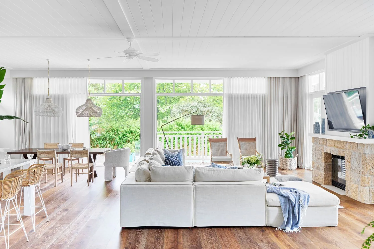 Rituals for a new home: how to create a happy space