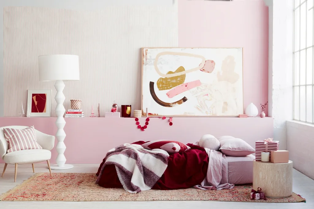 pink room
