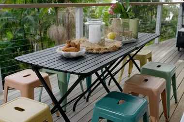 Juliet shows you how to upcycle outdoor furniture
