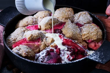 Jammy pear, vanilla and raspberry cobbler