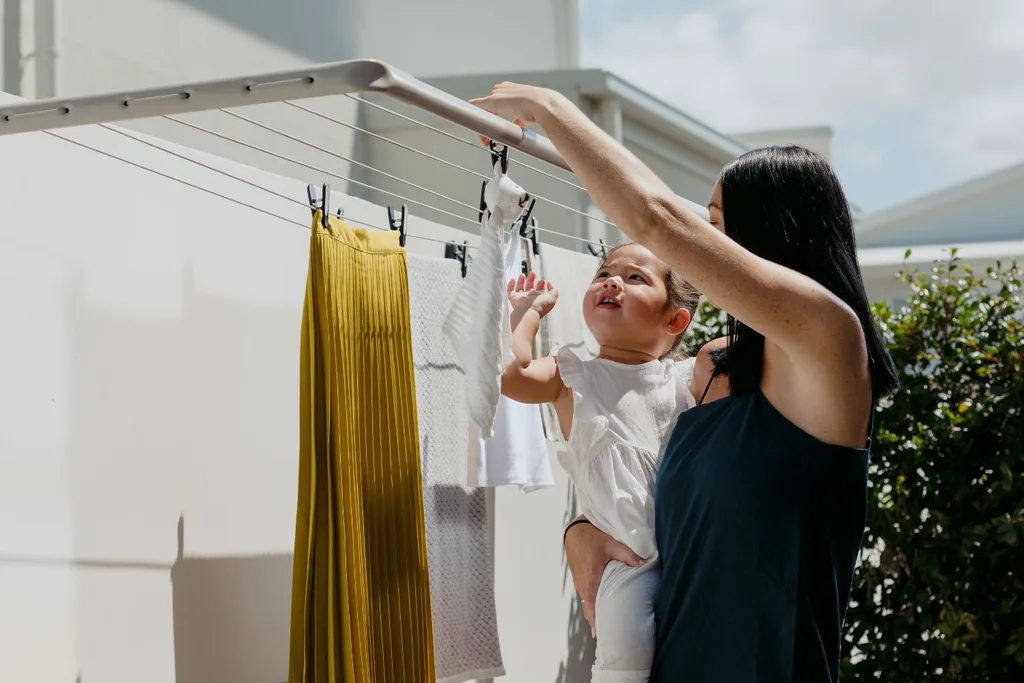 The Hills Folding Frame Double Clothesline can handle small and large loads.