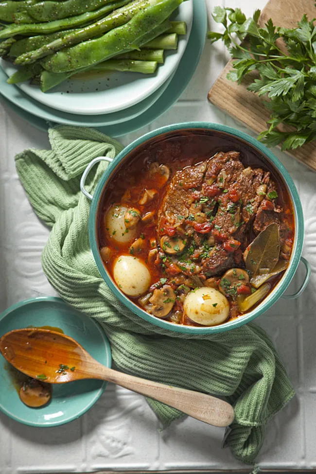 pot roast of slow cook beef with potatoes