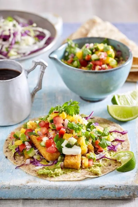 crispy fish tacos with mango salsa