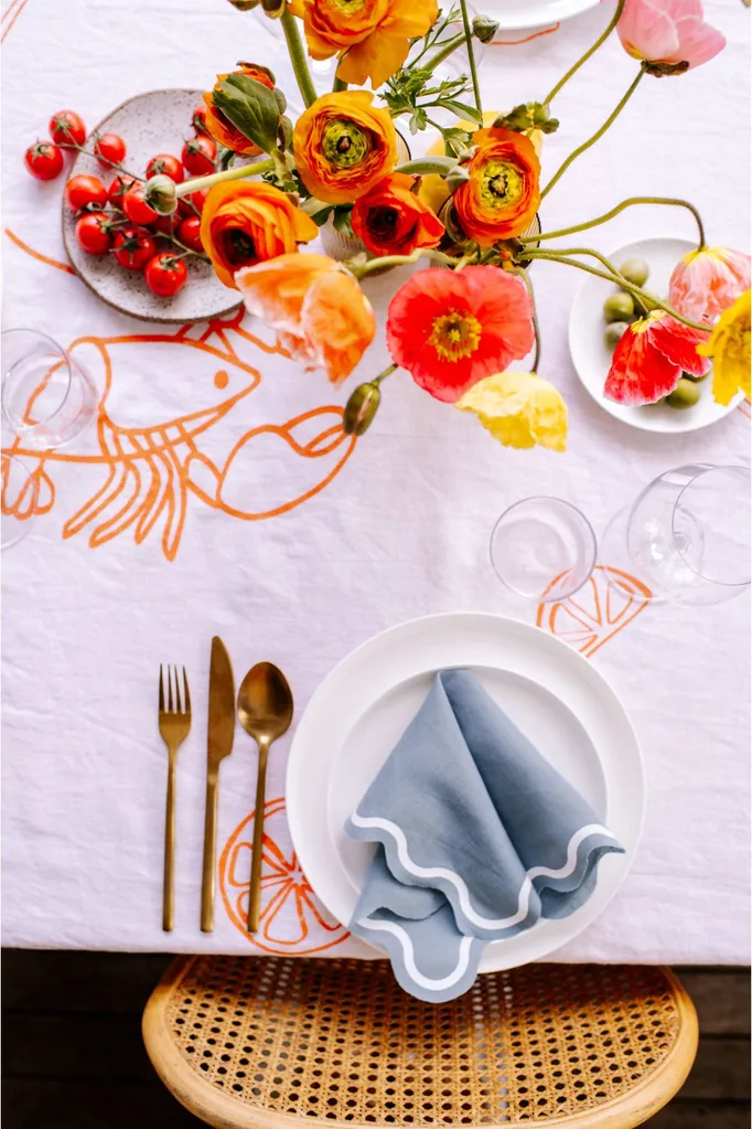 diy lobster stencilled tablecloth