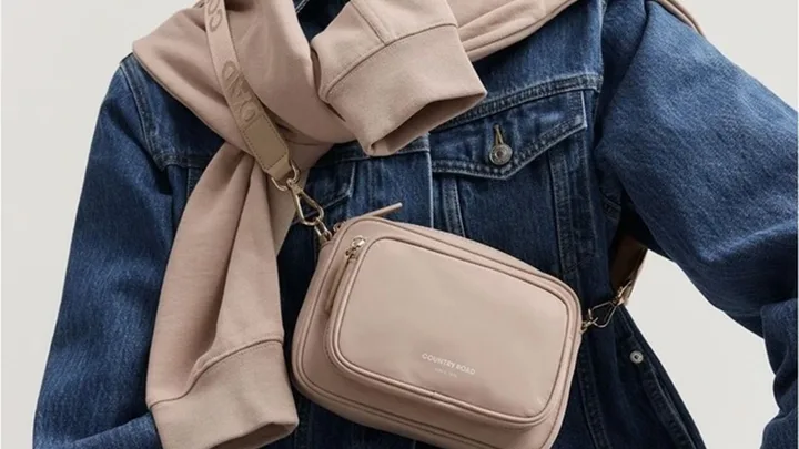 Don’t let your holiday be ruined by a nicked wallet – invest in a crossbody bag