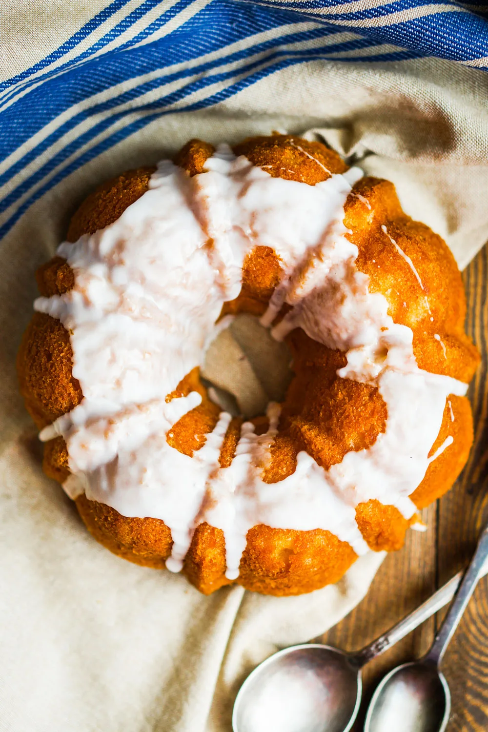 lemon yoghurt cake