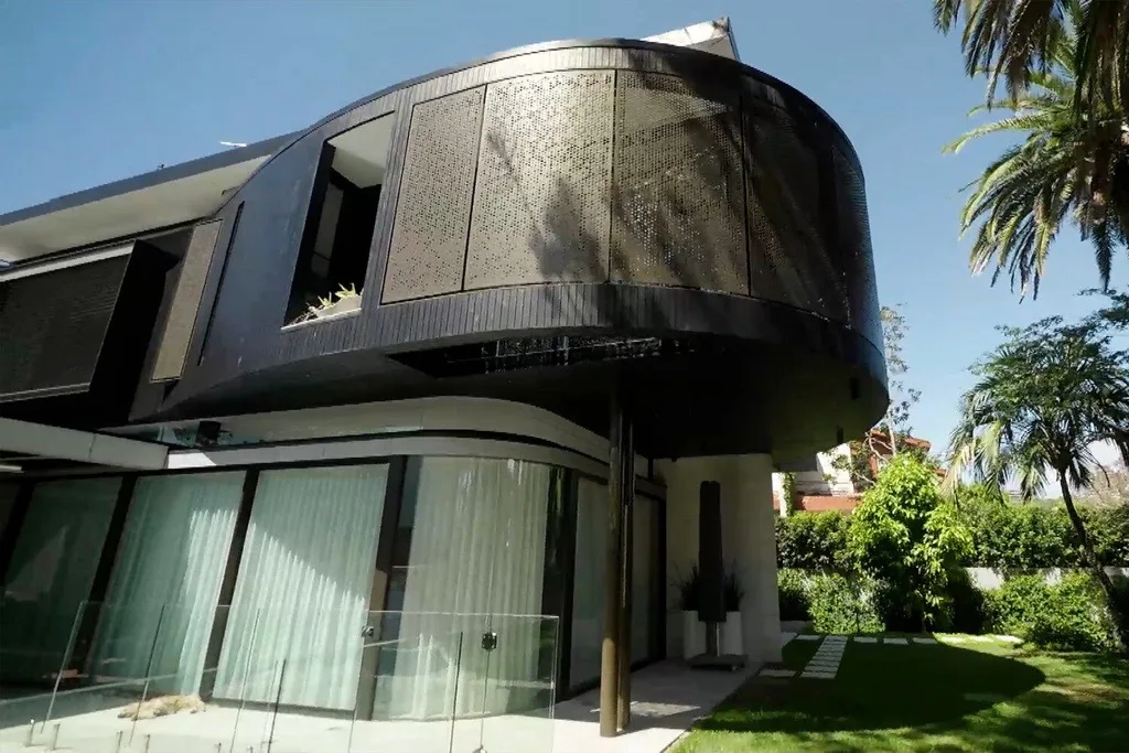 Amazing homes: A secluded urban retreat