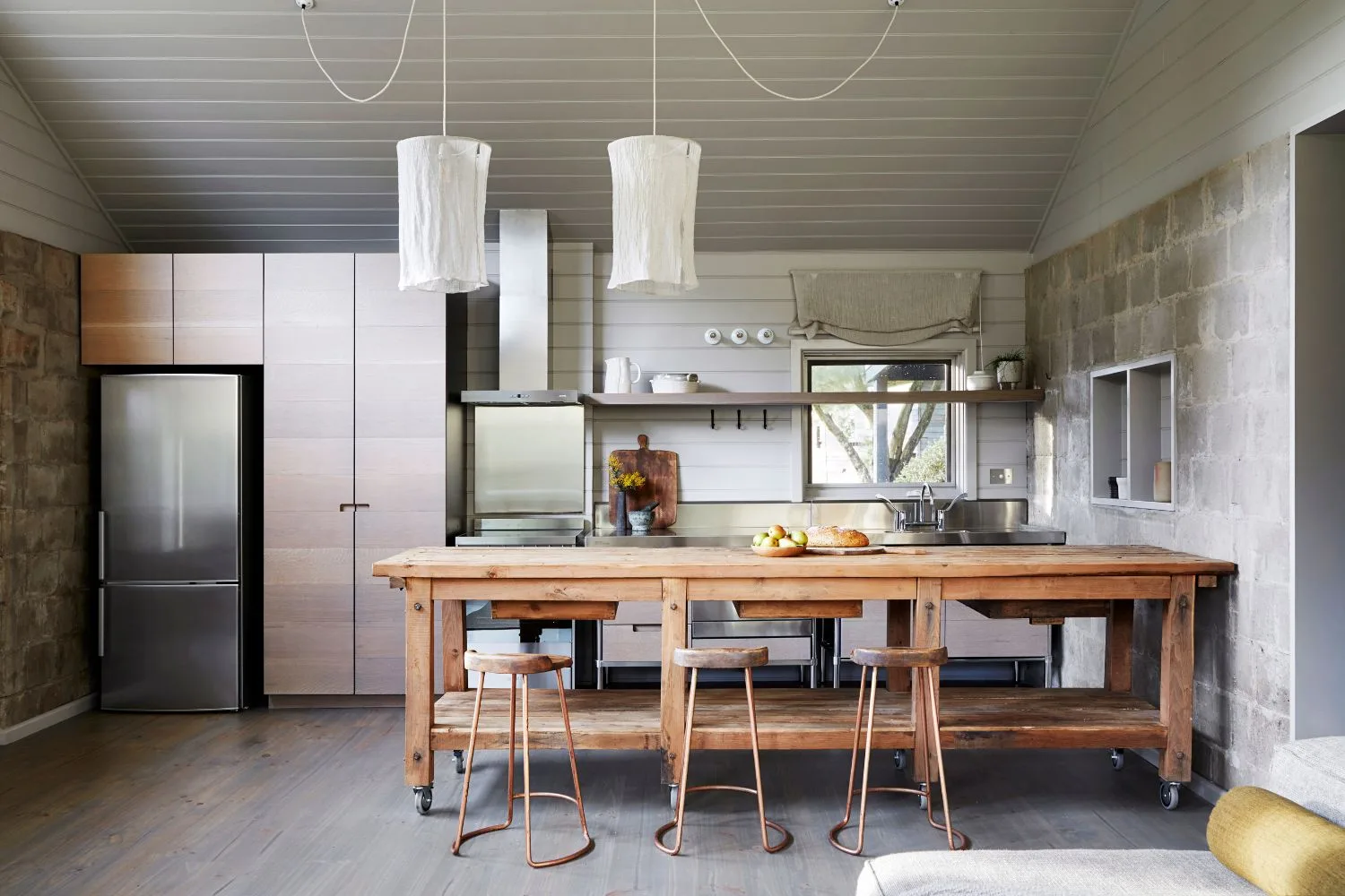 There are now a range of sainless steel designs for benchtops and other surfaces to help you create the aesthetic you want for you home.
