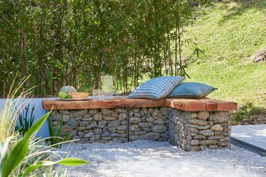 How to make a gabion basket bench