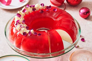 Strawberry ‘splice’ jelly bundt
