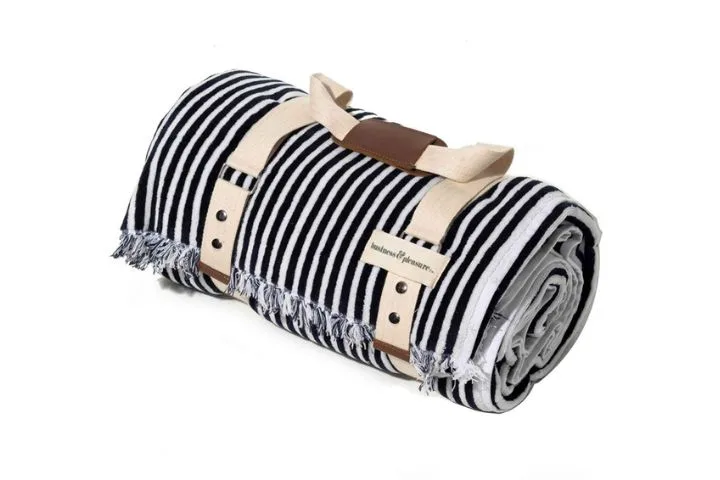 Business and Pleasure Co Laurens cotton beach blanket