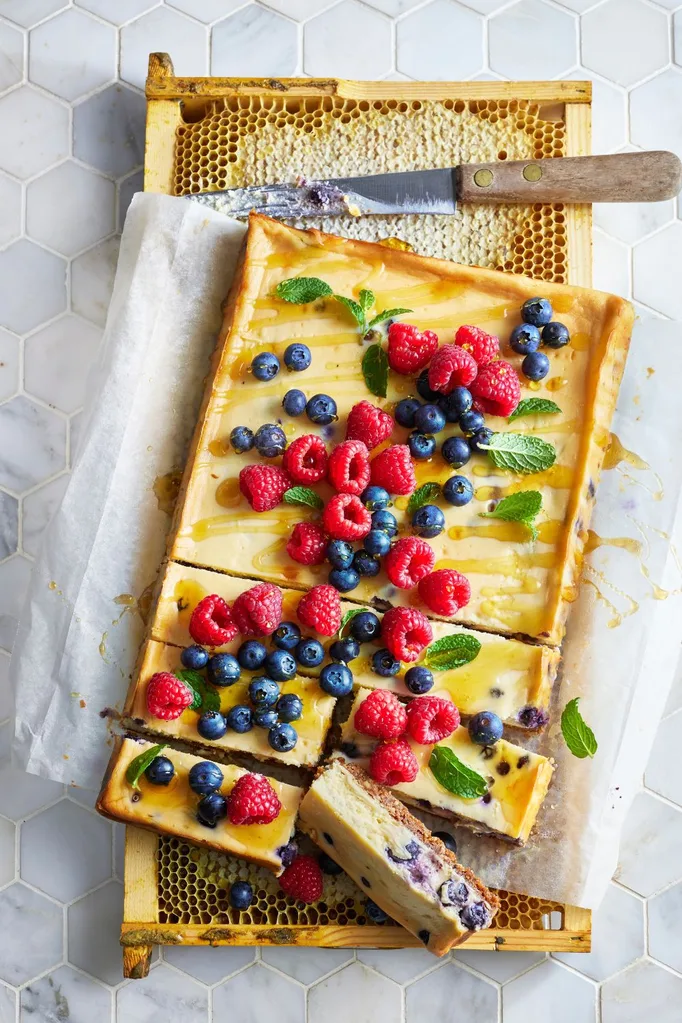 White chocolate and honey cheesecake