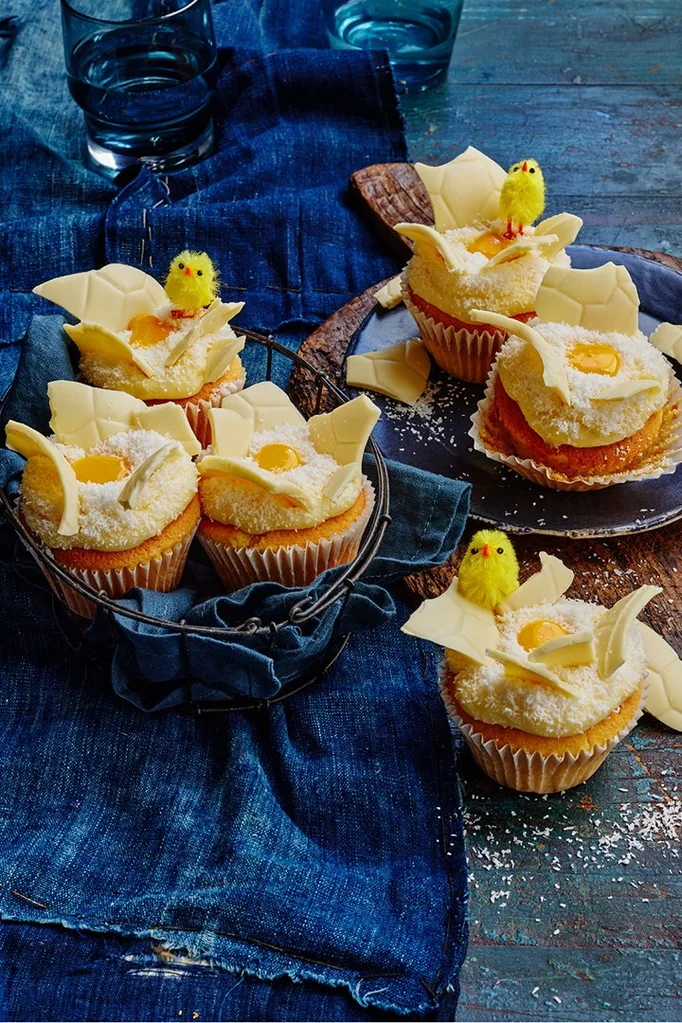 cracked-easter-egg-cupcakes