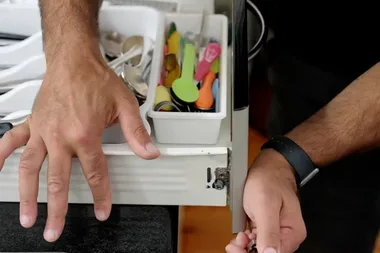 How to fix a stuck drawer