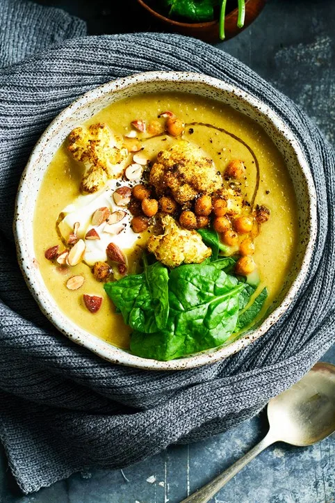 roasted cauliflower curry soup