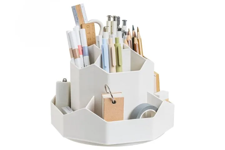 Rotating art supply storage