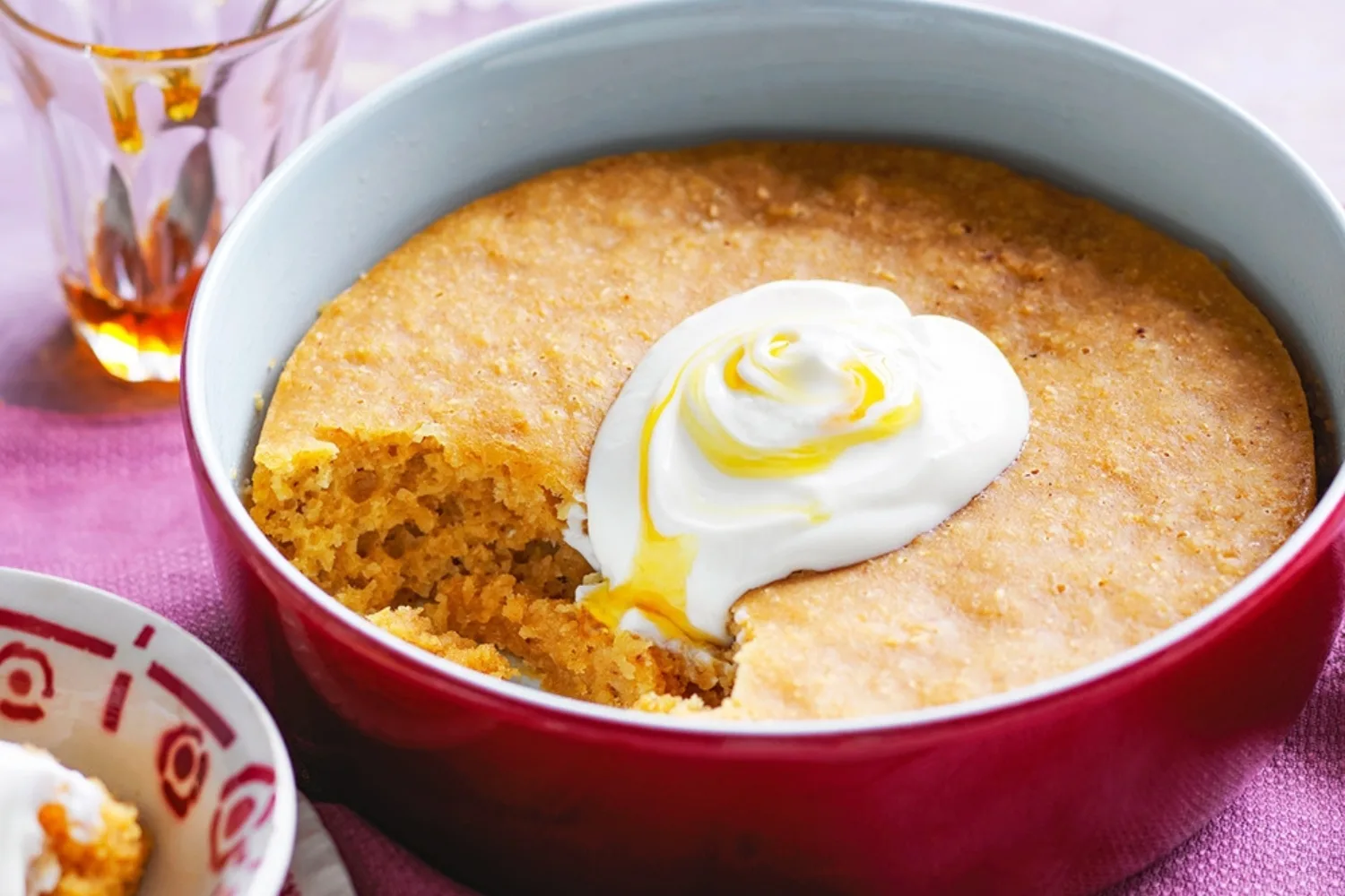 Steamed golden syrup pudding-image