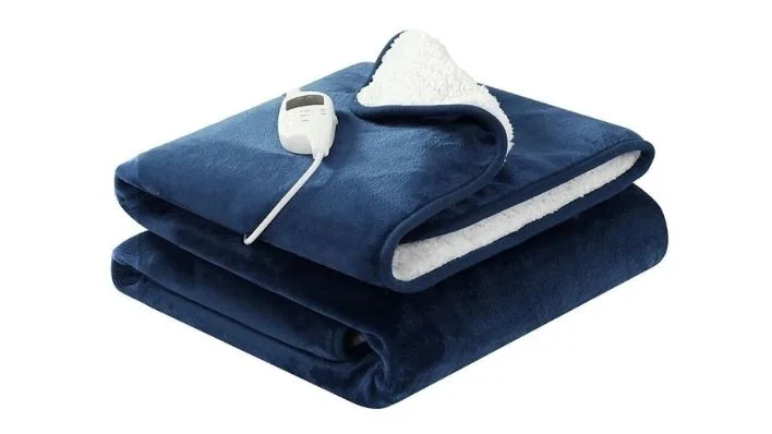 Giselle bedding heated throw navy blue with white faux fur inside