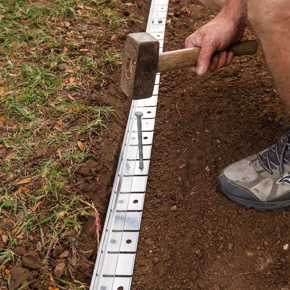 Grailing Path Paving alternative: How to make a gravel path