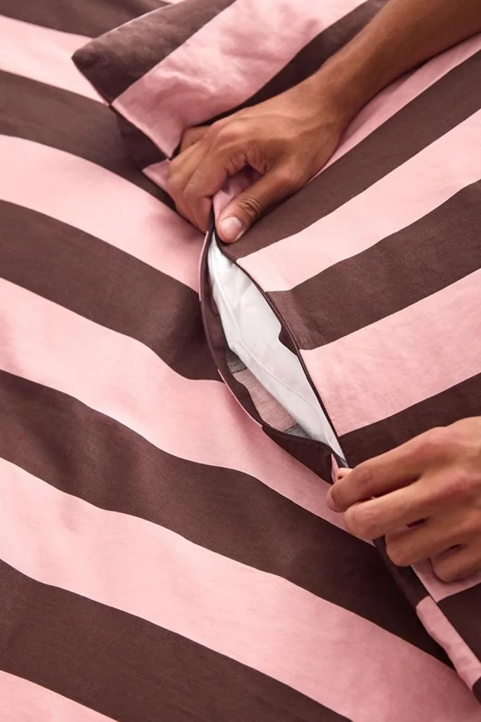 hommey bedding has zips instead of buttons
