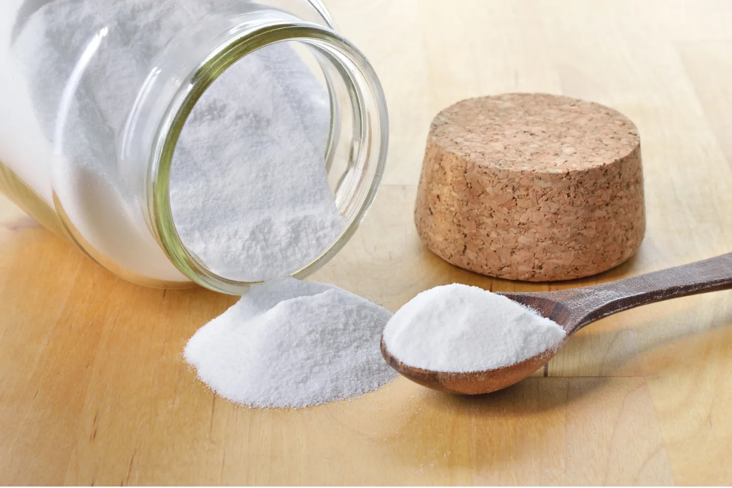 fabric-couch-cleaning-baking-soda