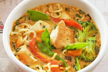 Coconut chicken noodles