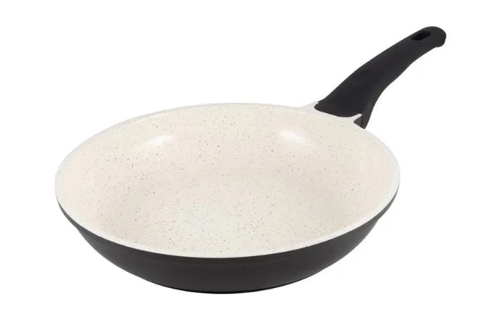 Baccarat ceramix fry pan