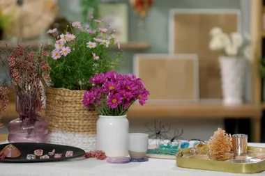 Juliet dabbles in the artistry of resin craft