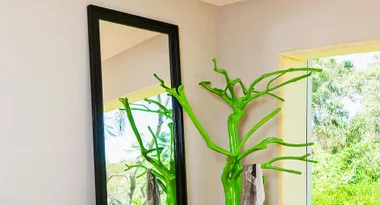 How to transform an old mirror