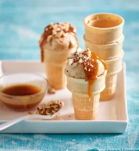 Healthy Christmas pudding ice-cream
