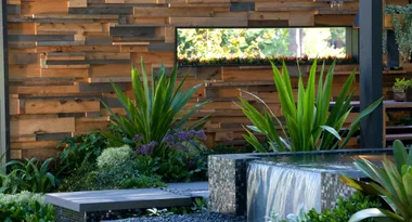 How to divide outdoor spaces