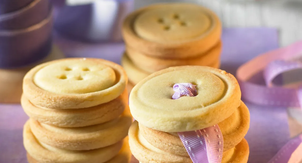 The cutest shortbread buttons - Better Homes &amp; Gardens Australia