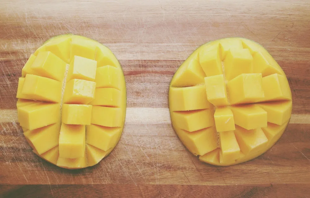 How to make a mango hedgehog