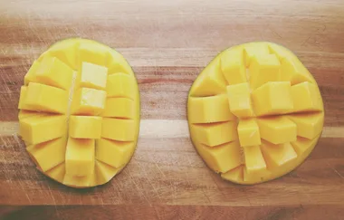 How to make a mango hedgehog