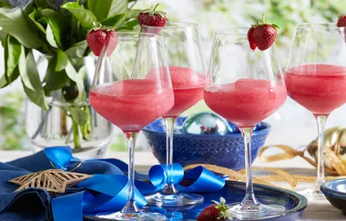 Fros&eacute; cocktail recipe