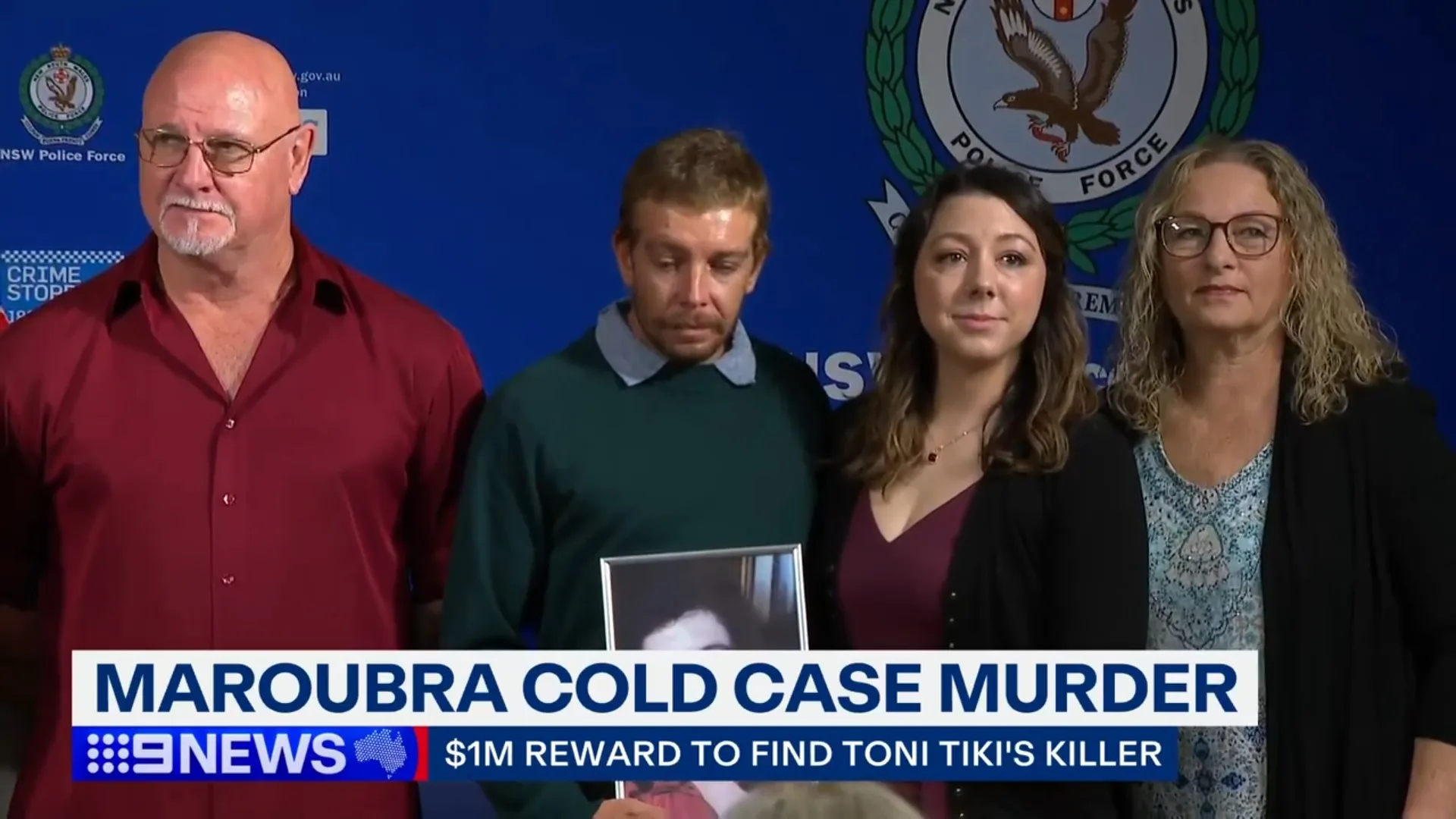 Photo of Shannon and er brother at police press conference