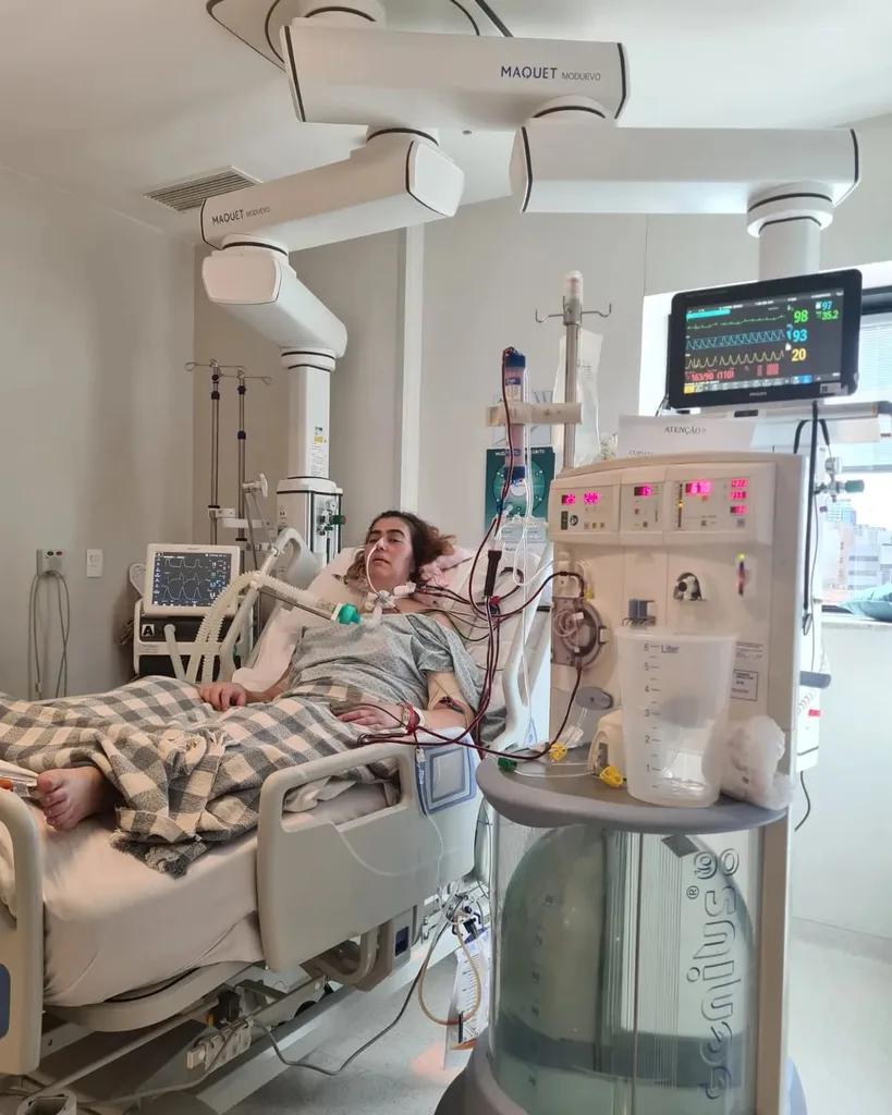 Image of woman paralysed in hospital