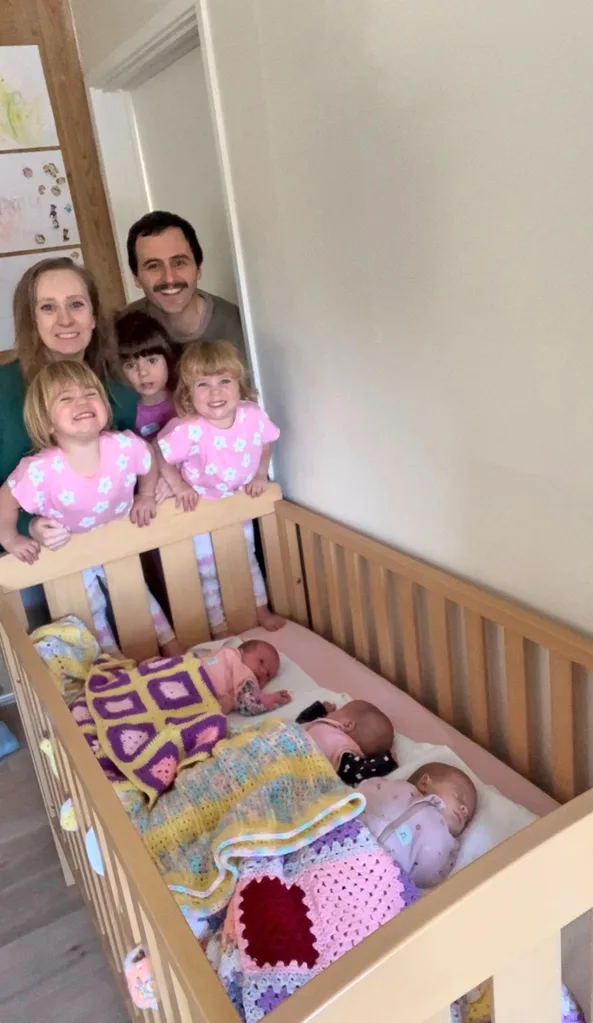 Image of the Novek family of eight