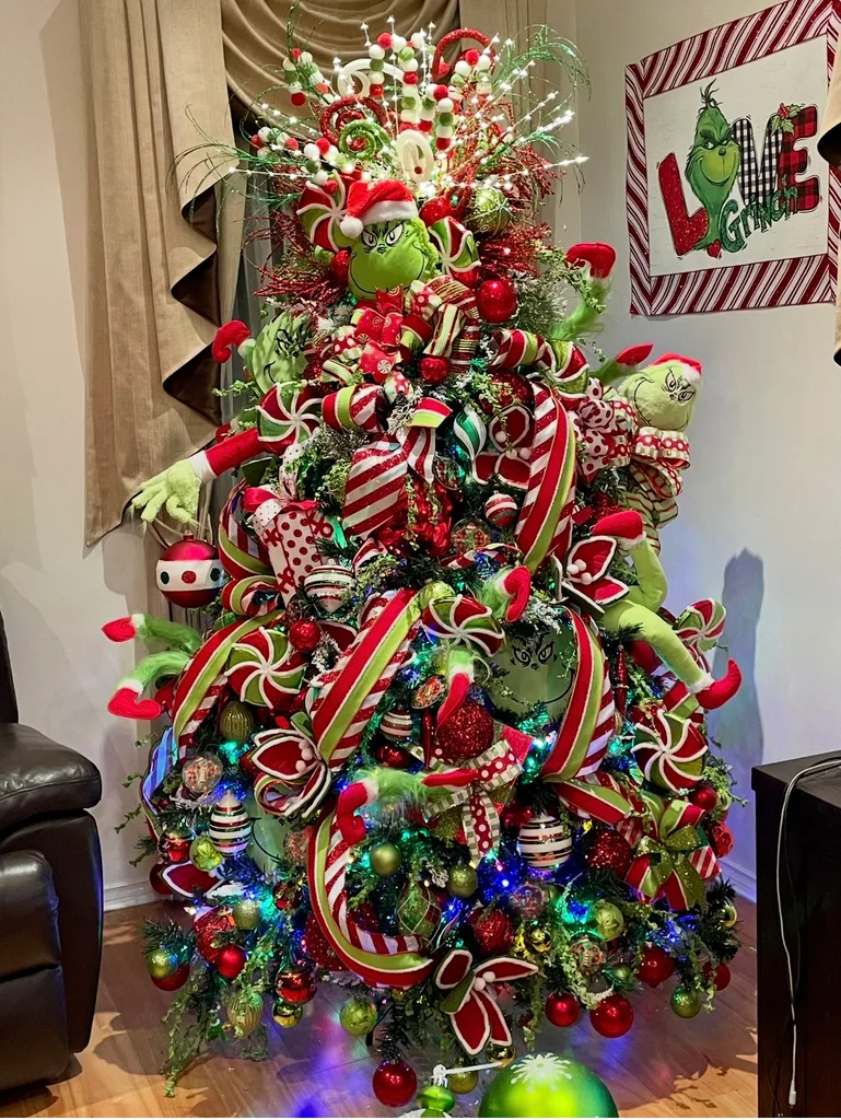 Grinch Christmas tree