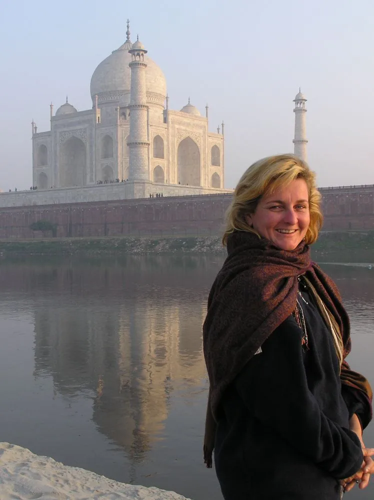 Image of woman at the Taj Mahal in India