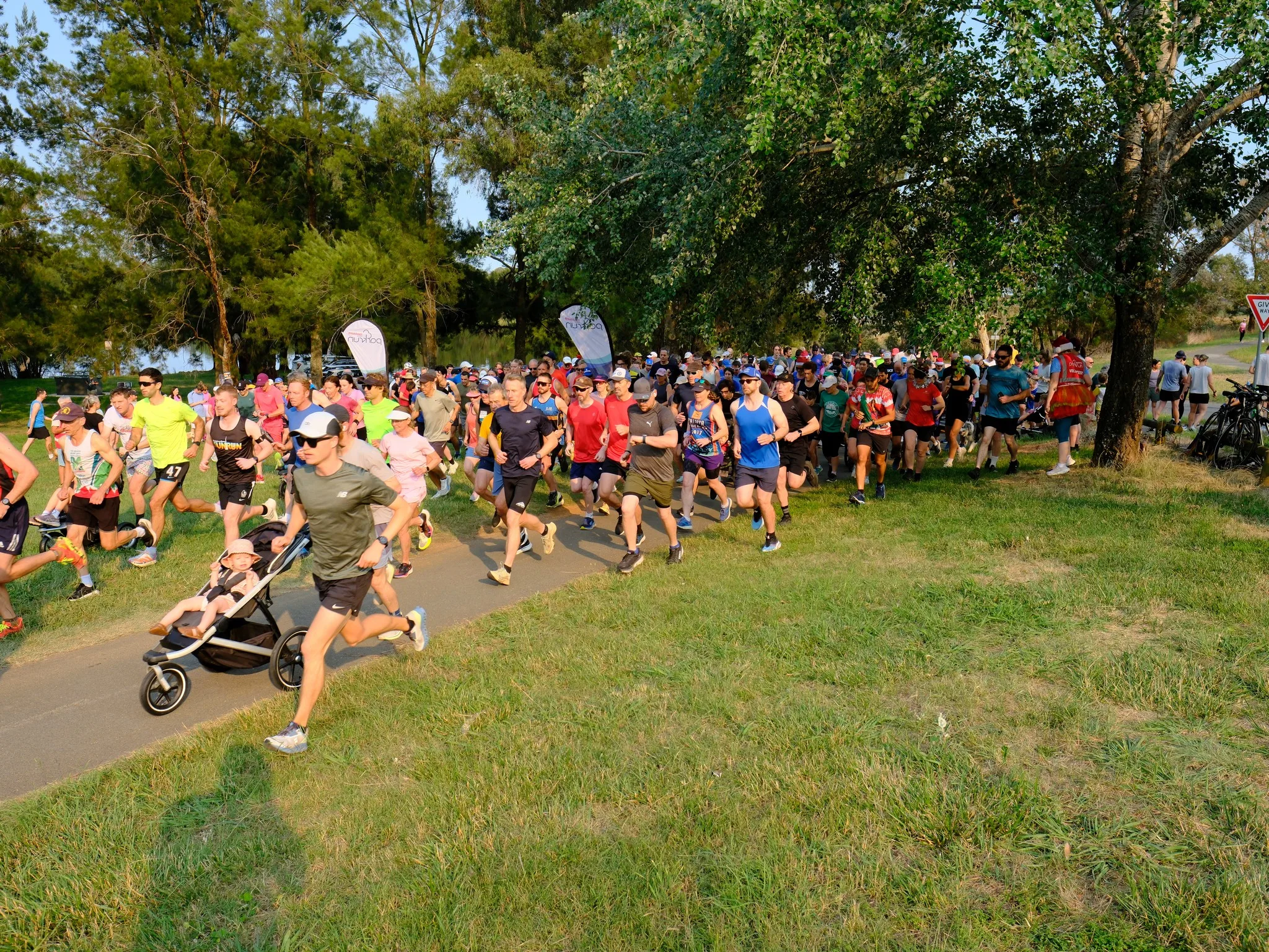 people running