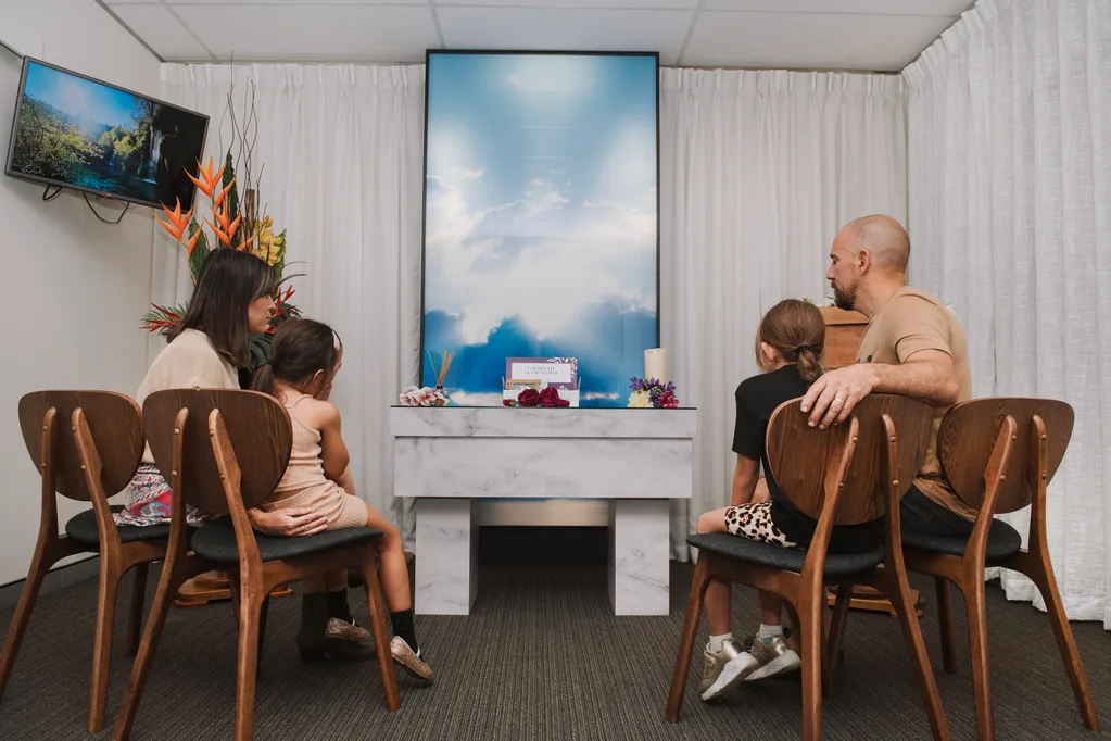 We do funerals for pets TL1925