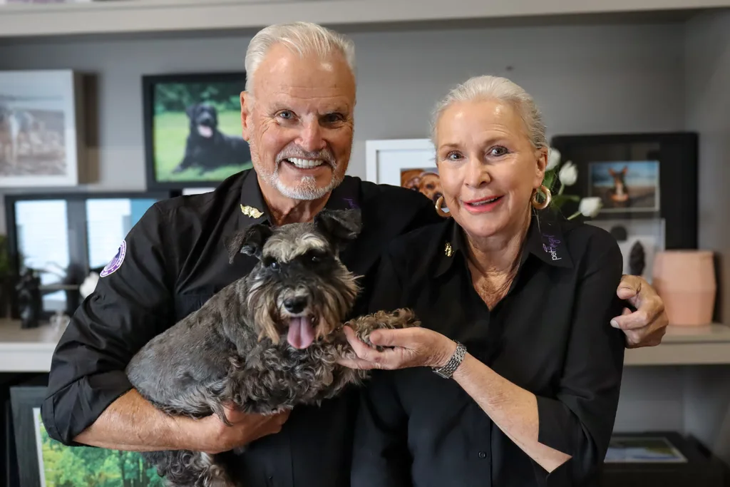 Tom and Anne Jorgensen We do funerals for pets TL1925