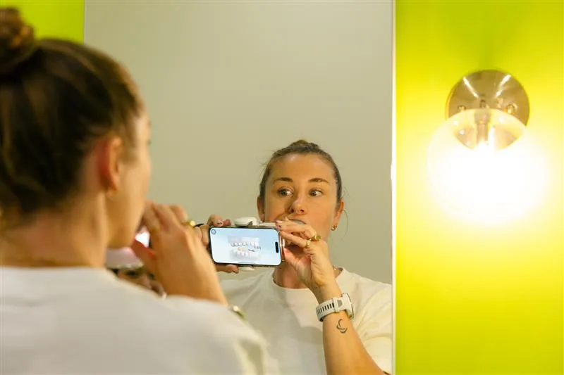 Teeth straightening using Dental Monitoring app