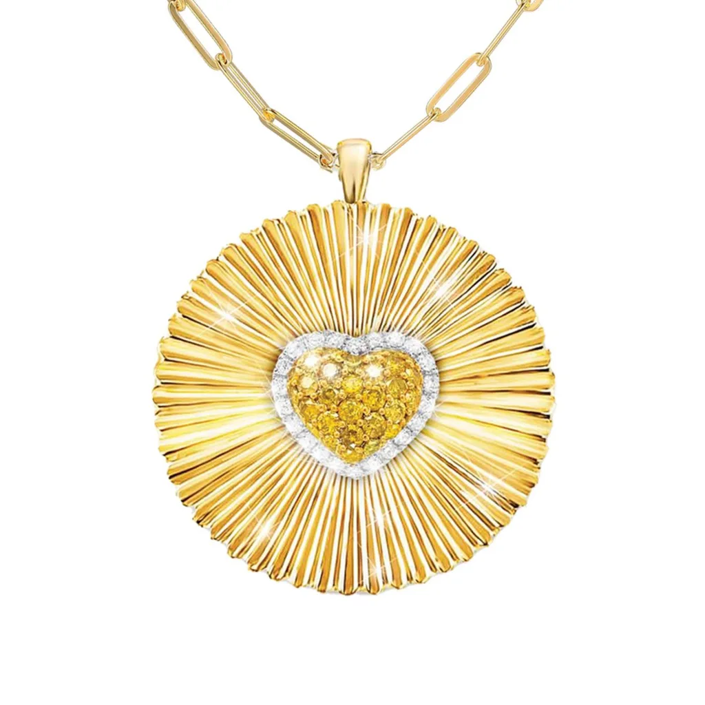 Gold necklace with jewel heart