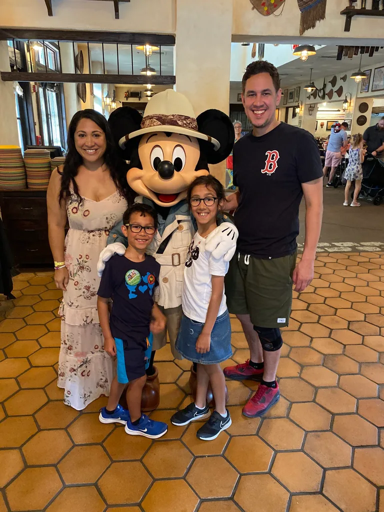 A woman Amanda with her children Levi, Alyssa and Stephen